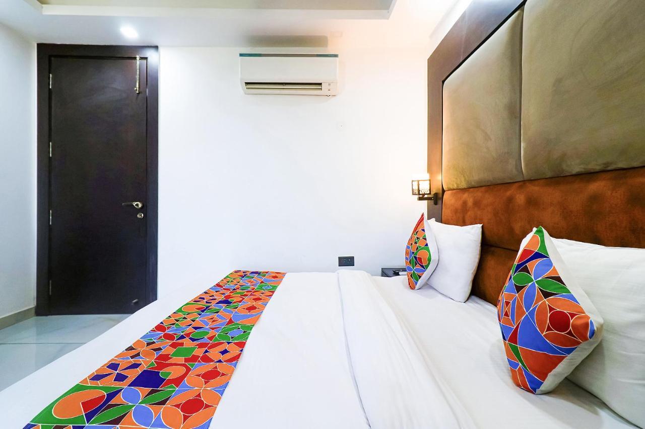 Fabhotel Kiara The Private Suites Gurgaon Exterior foto